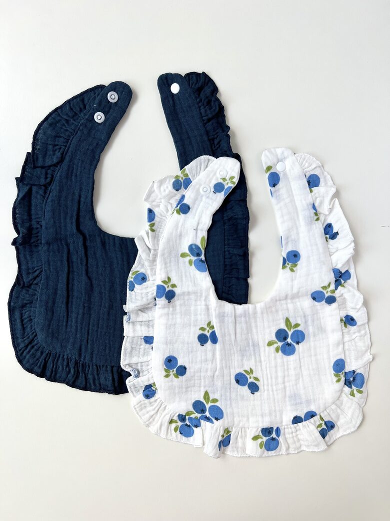 PRIEKŠAUTIŅI, KOKVILNAS, ZILS UN BALTS AR MELLENĒM, 2 GAB.