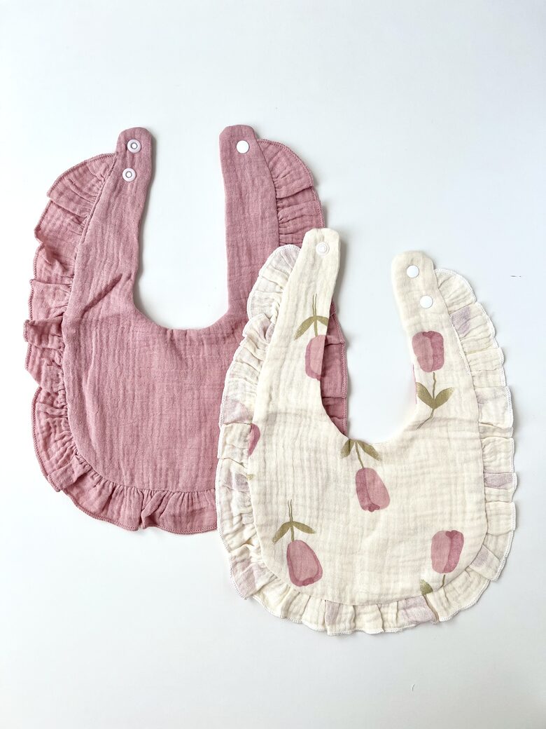 PRIEKŠAUTIŅI, KOKVILNAS, ROZĀ UN BĒŠS AR TULPĪTĒM, 2 GAB.