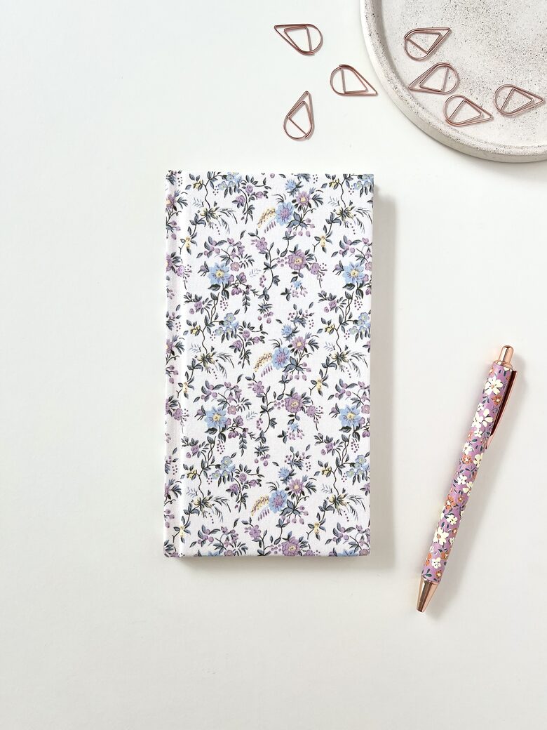 BLOCIŅŠ, 18x10CM, VIOLETS, AR ZIEDIEM