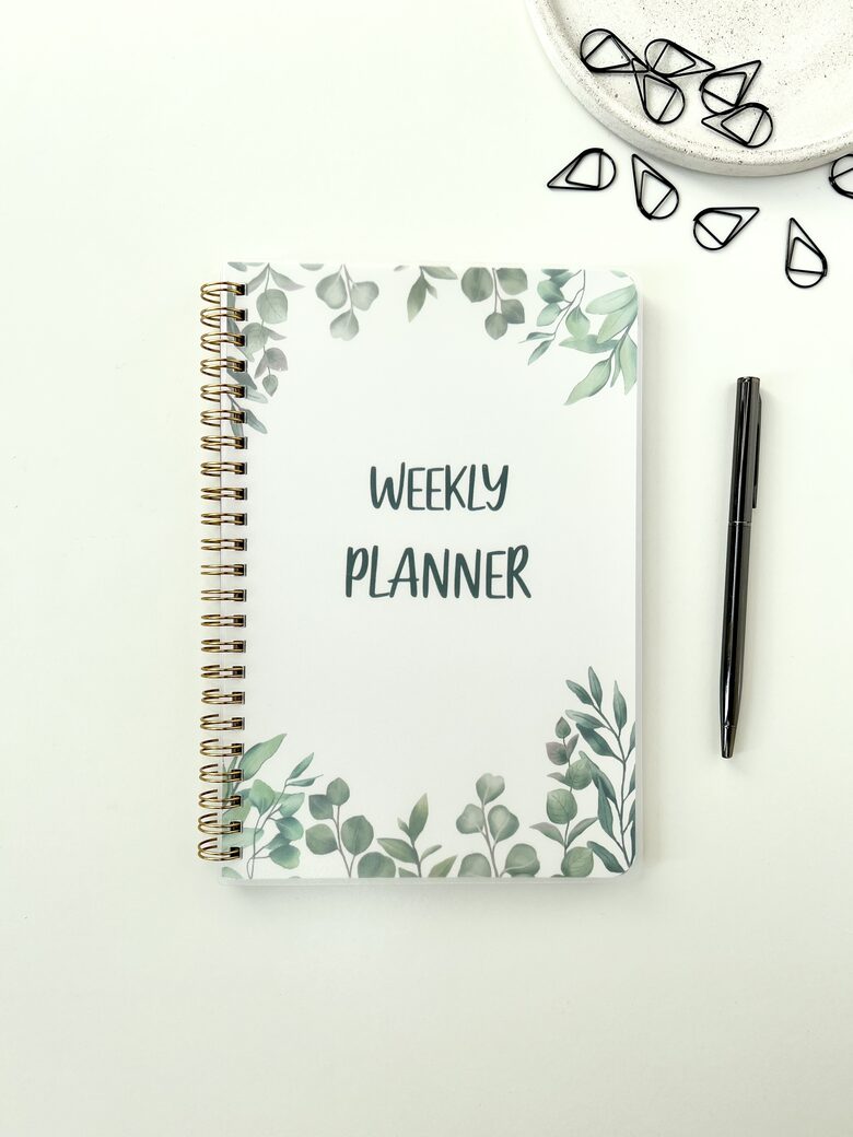 NEDĒĻAS PLĀNOTĀJS, A5, ZAĻŠ, AR SPIRĀLI