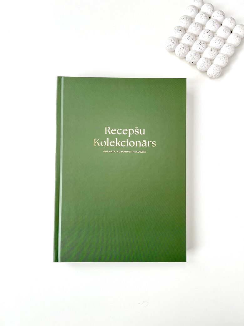 GRĀMATA, RECEPŠU KOLEKCIONĀRS