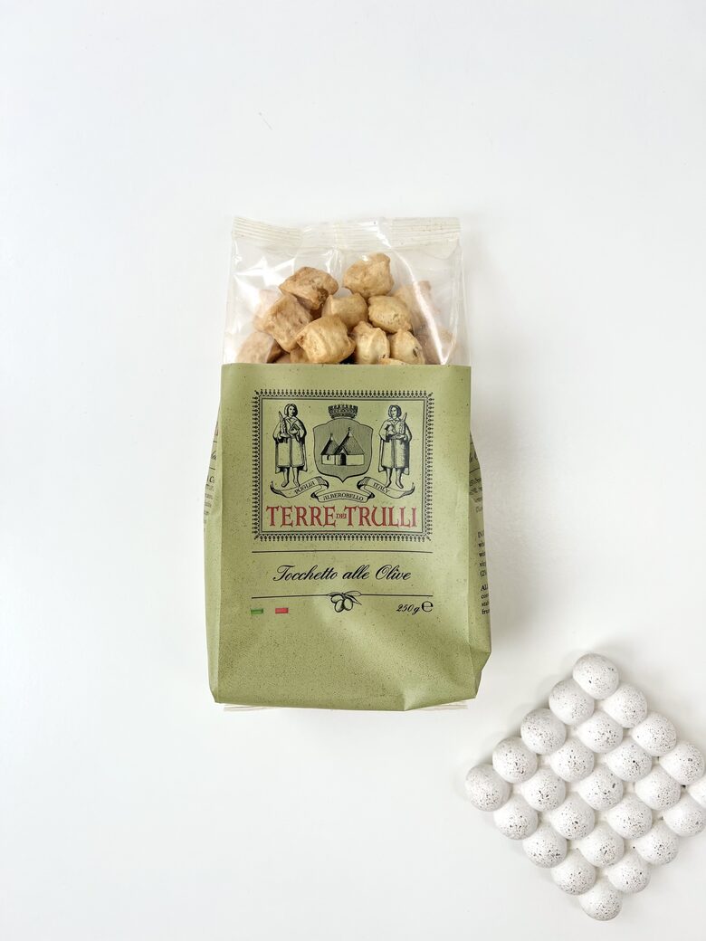 ITĀĻU UZKODA TOCCHETTO, TERRE DEI TRULLI, AR OLĪVĀM, 200G