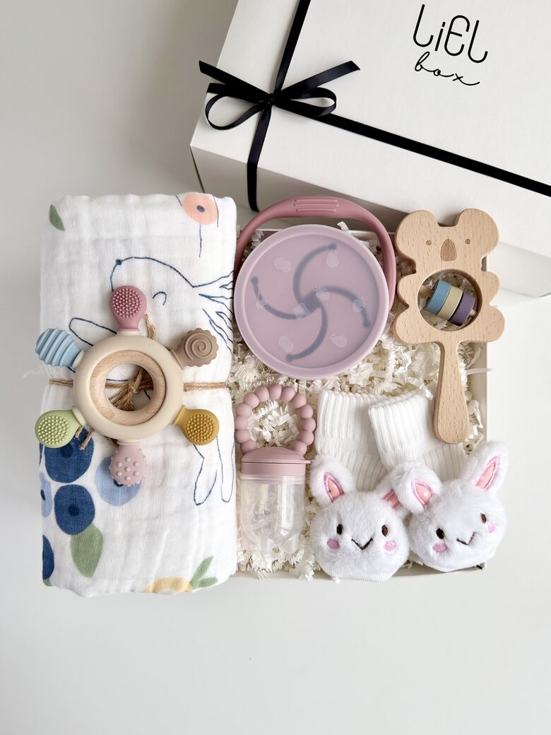 DĀVANA RAUDZĪBĀS MEITENEI