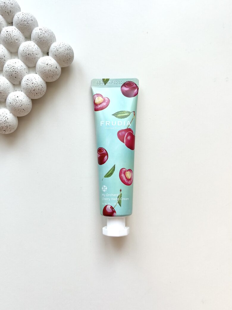 ROKU KRĒMS, FRUDIA, AR ĶIRŠU EKSTRAKTU