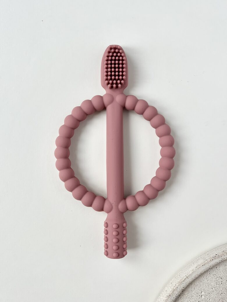 ZOBU GRAUŽAMRIŅĶIS, TUMŠI ROZĀ