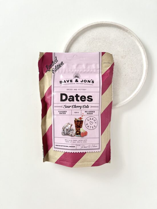 DATELES AR GARŠU, SOUR CHERRY COLA, DAVE & JON’S, 125G
