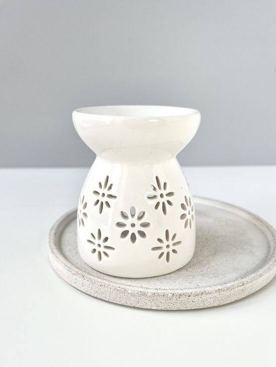 AROMALAMPA, VASKA KAUSĒŠANAI, AR ZIEDIŅIEM, BALTA