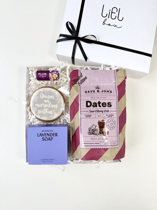 ZIEMAS VAKARU MIERAM