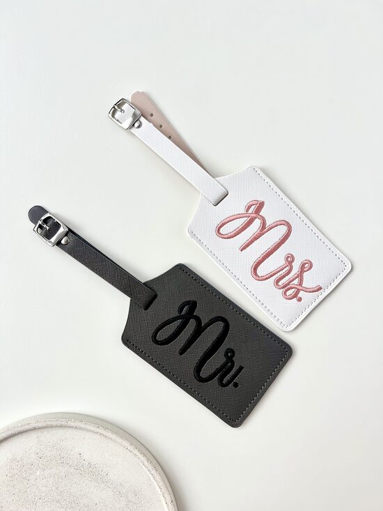 BAGĀŽAS PIEKARIŅI, MR. MRS., BALTS UN MELNS, 2GAB.