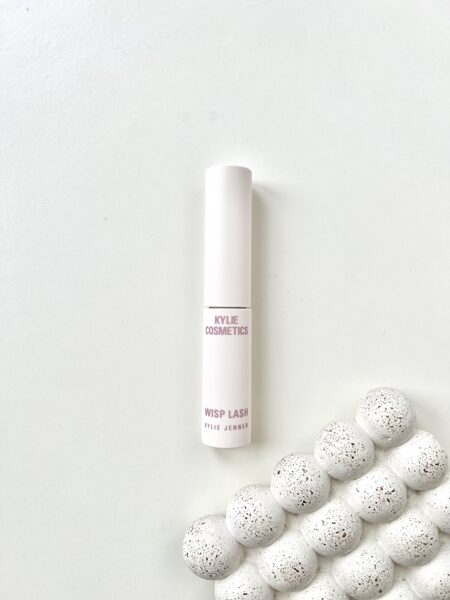 SKROPSTU TUŠA, MINI WISP LASH MASCARA KYLIE JENNER