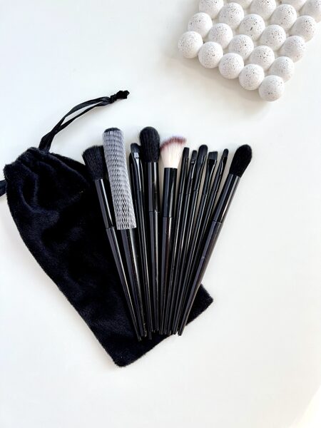 KOSMĒTIKAS OTAS, MELNAS, 13 GAB.